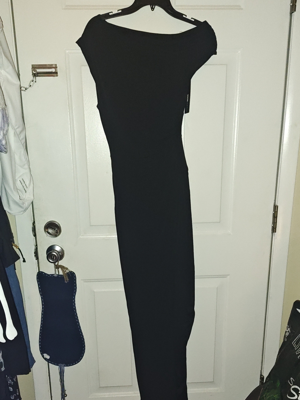 Fashion Nova Black Cap-Sleeve Maxi Dress